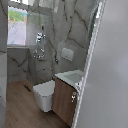 Apartment Familjare Memushi Ksamil