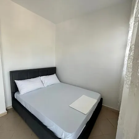 Apartment Familjare Memushi